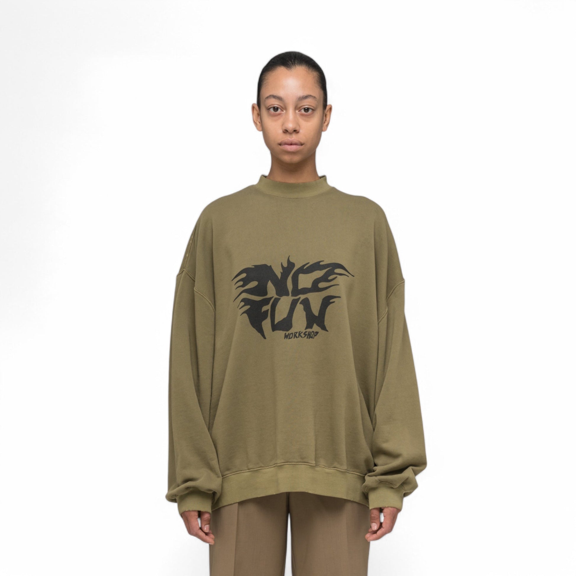 032C &quot;NO FUN&quot; OVERSIZED CREWNECK - 032C