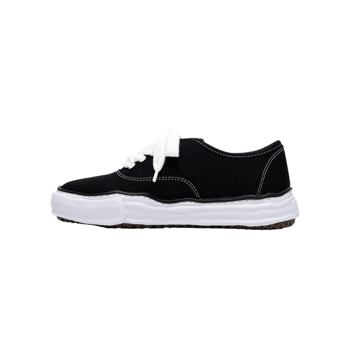 Maison MIHARA YASUHIRO "BAKER" OG Sole Canvas Low-top Sneaker Black