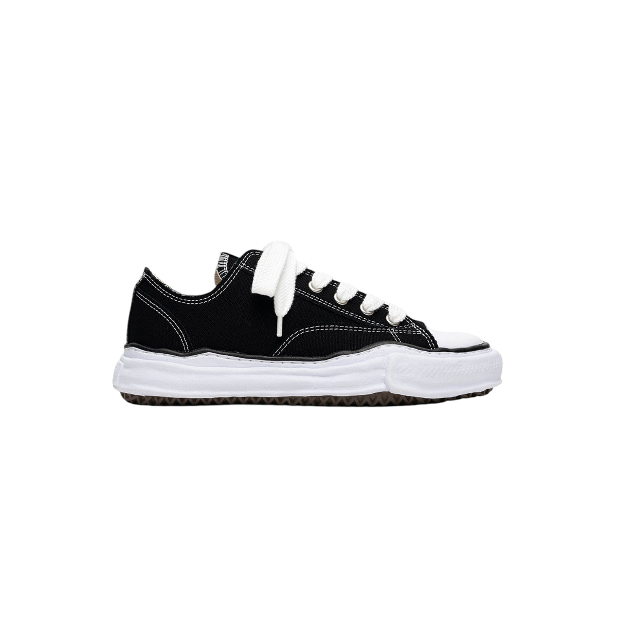 Maison MIHARA YASUHIRO "PETERSON" OG Sole Canvas Low-top Sneaker Black