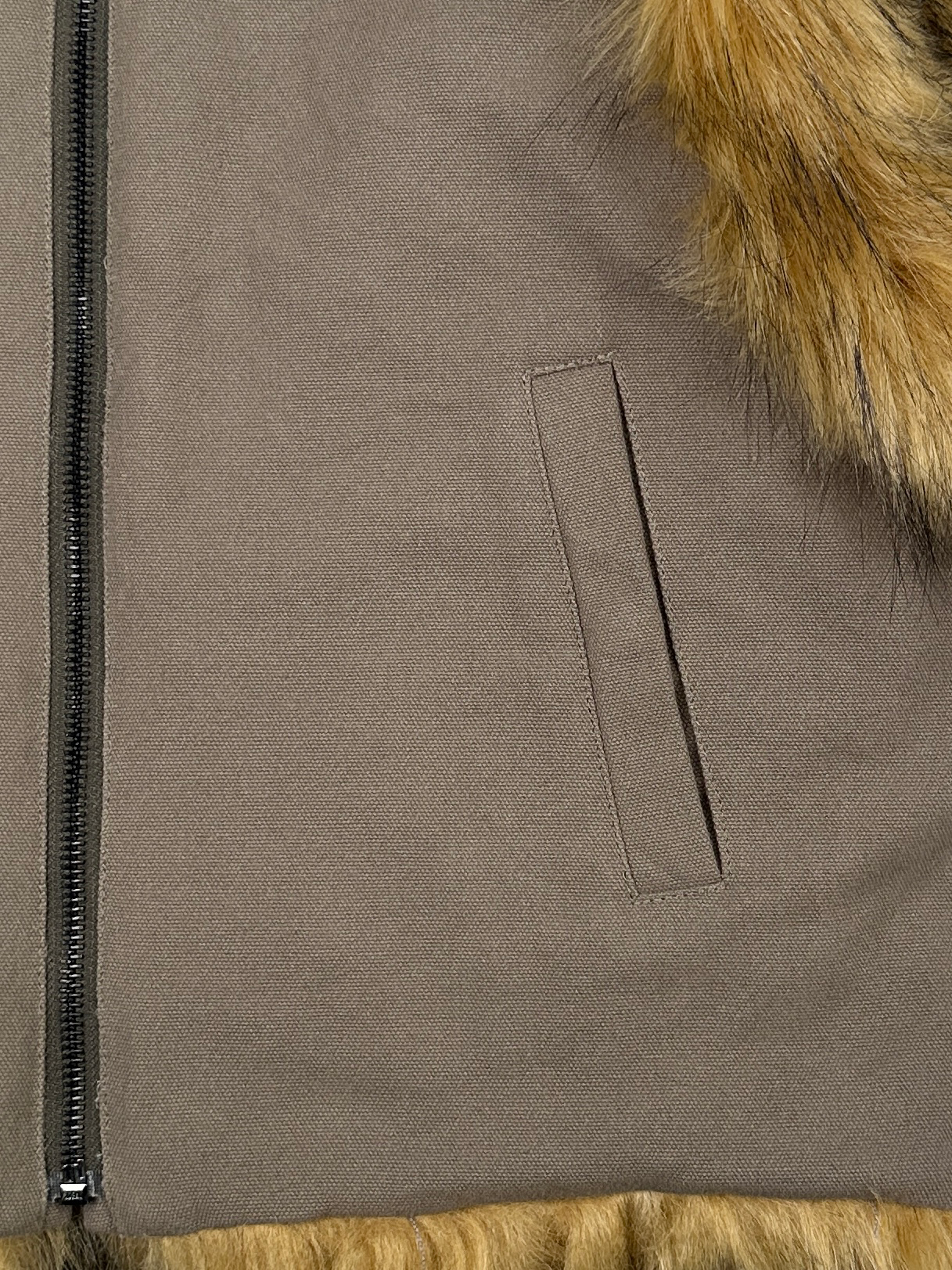 DINGYUN ZHANG Reversible Faux Fur Gilet Coyote