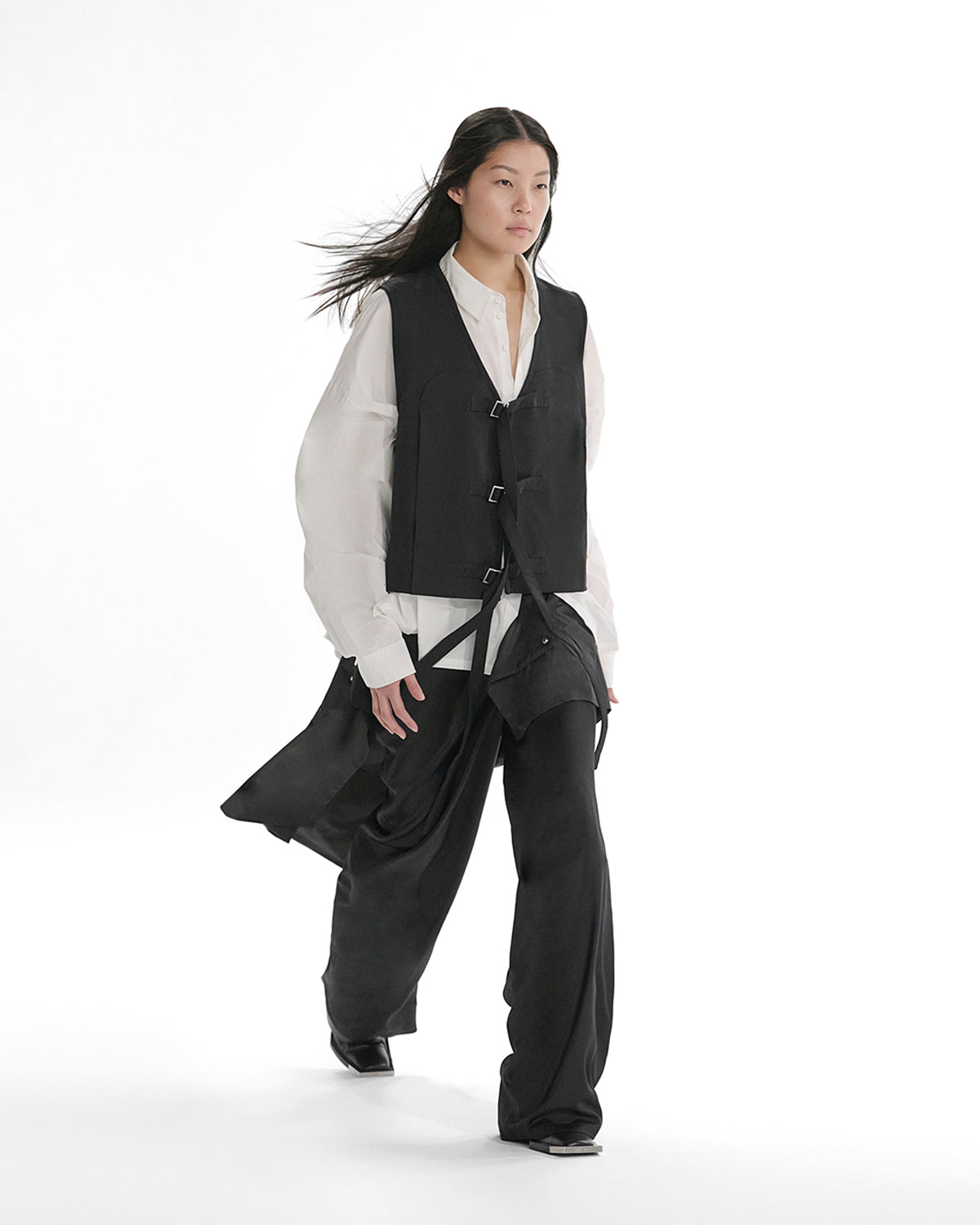 Heliot Emil SS26 Equine, photographed by Seth Nicolas