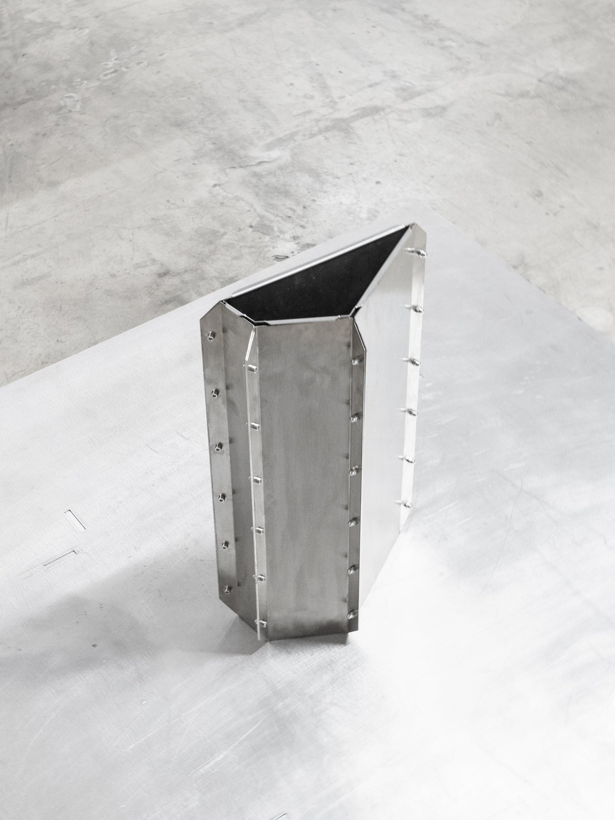 Heliot Emil SS27 Troxler, photographed by Nawel Odin