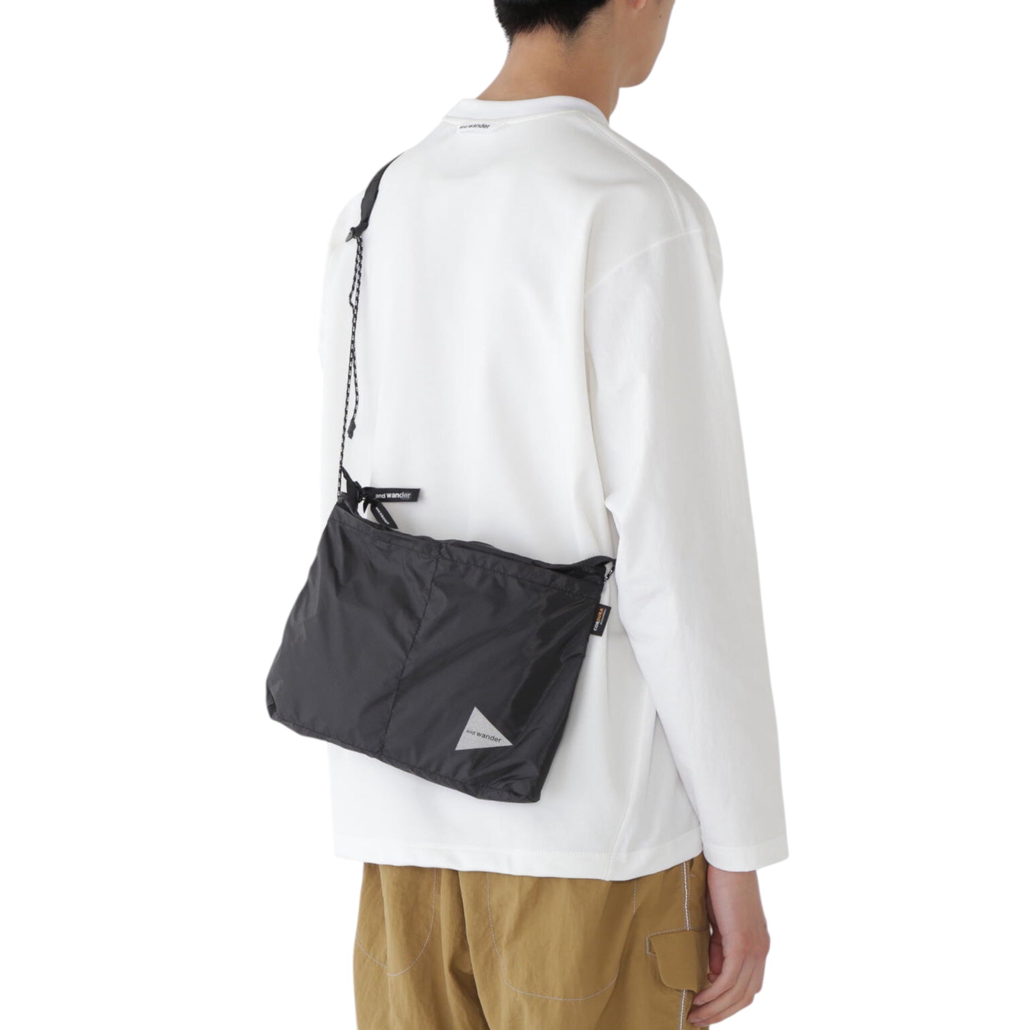 And Wander Sil Sacoche - and wander