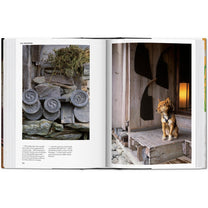 Living in Japan. 45th Ed. - Bücher - Taschen Verlag