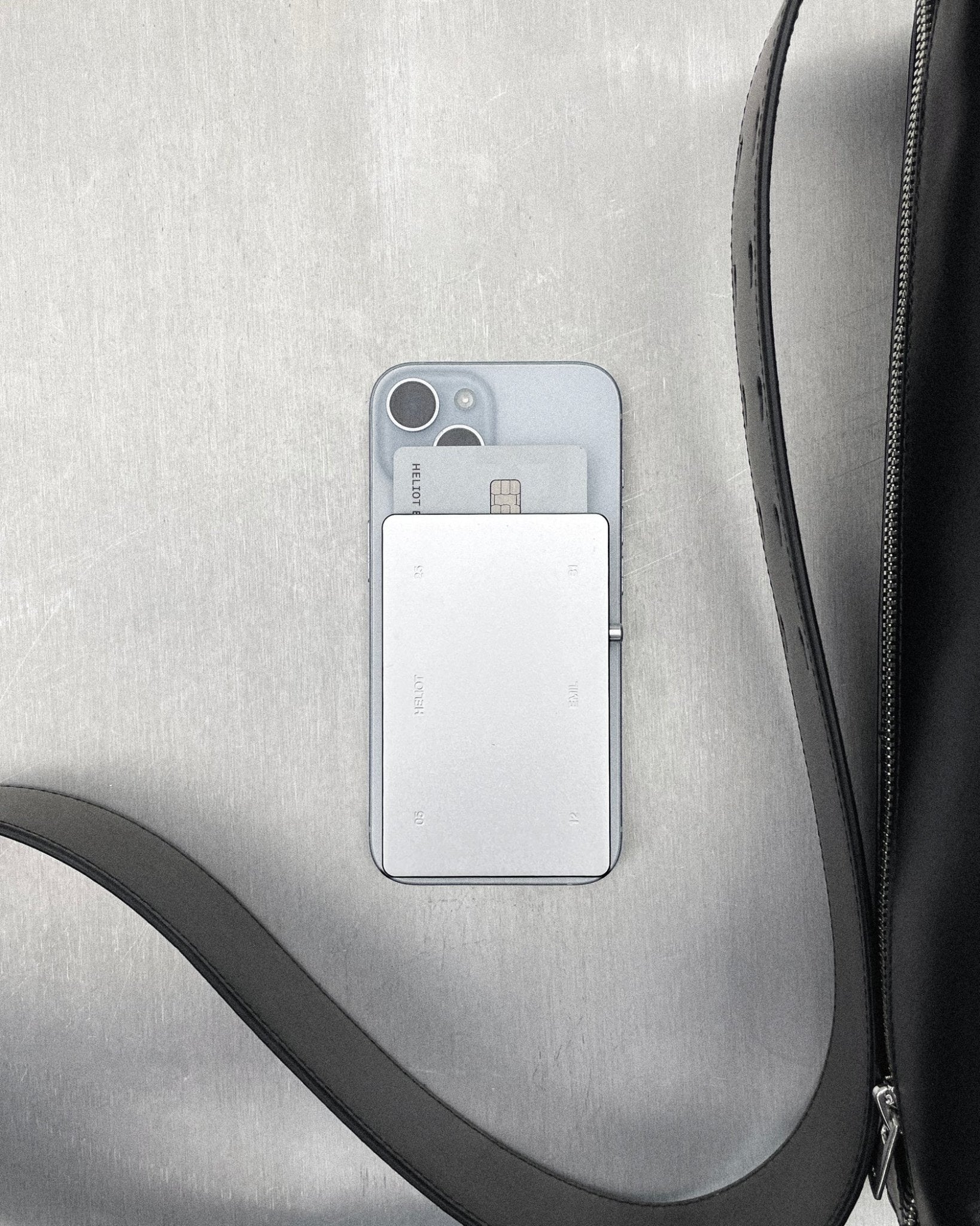 Heliot Emil Card Holder in Aluminium - Heliot Emil