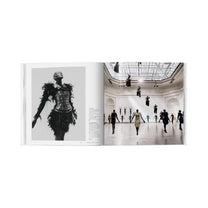 Issey Miyake - TASCHEN