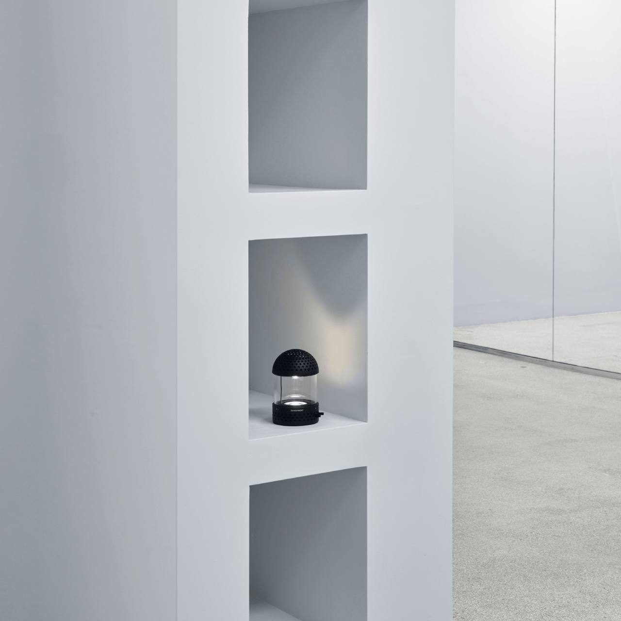 Light Speaker - Black - Loudspeaker Loudspeaker by Transparent