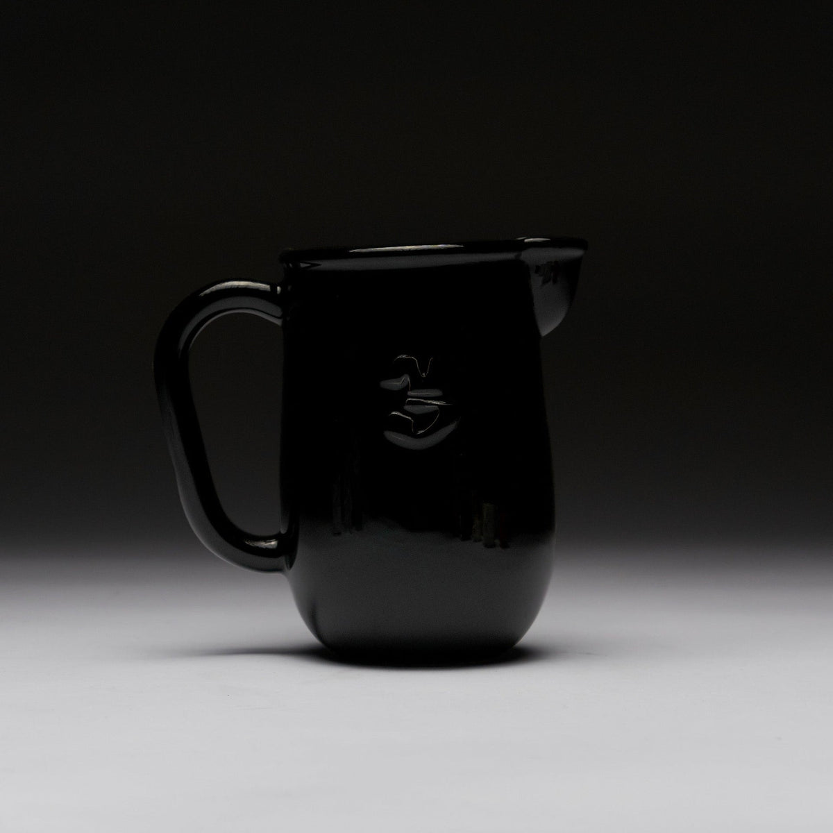 Kantine Pitcher