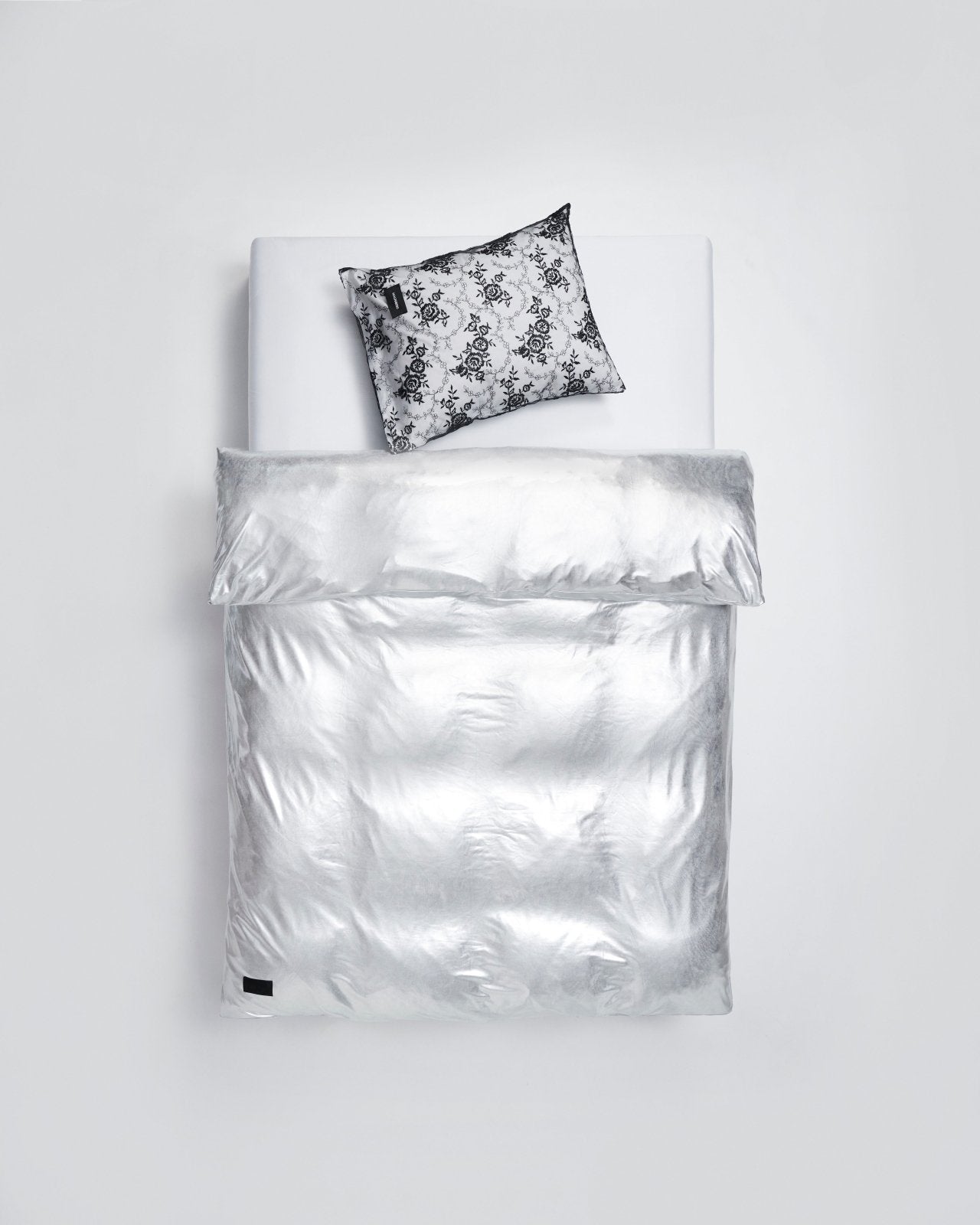 Nude duvet cover - Metallic silver Jersey - Bedwear - Magniberg