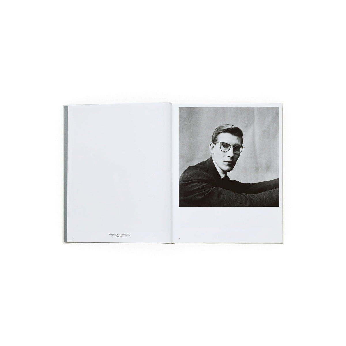 Yves Saint Laurent and Photography - Bücher - Phaidon
