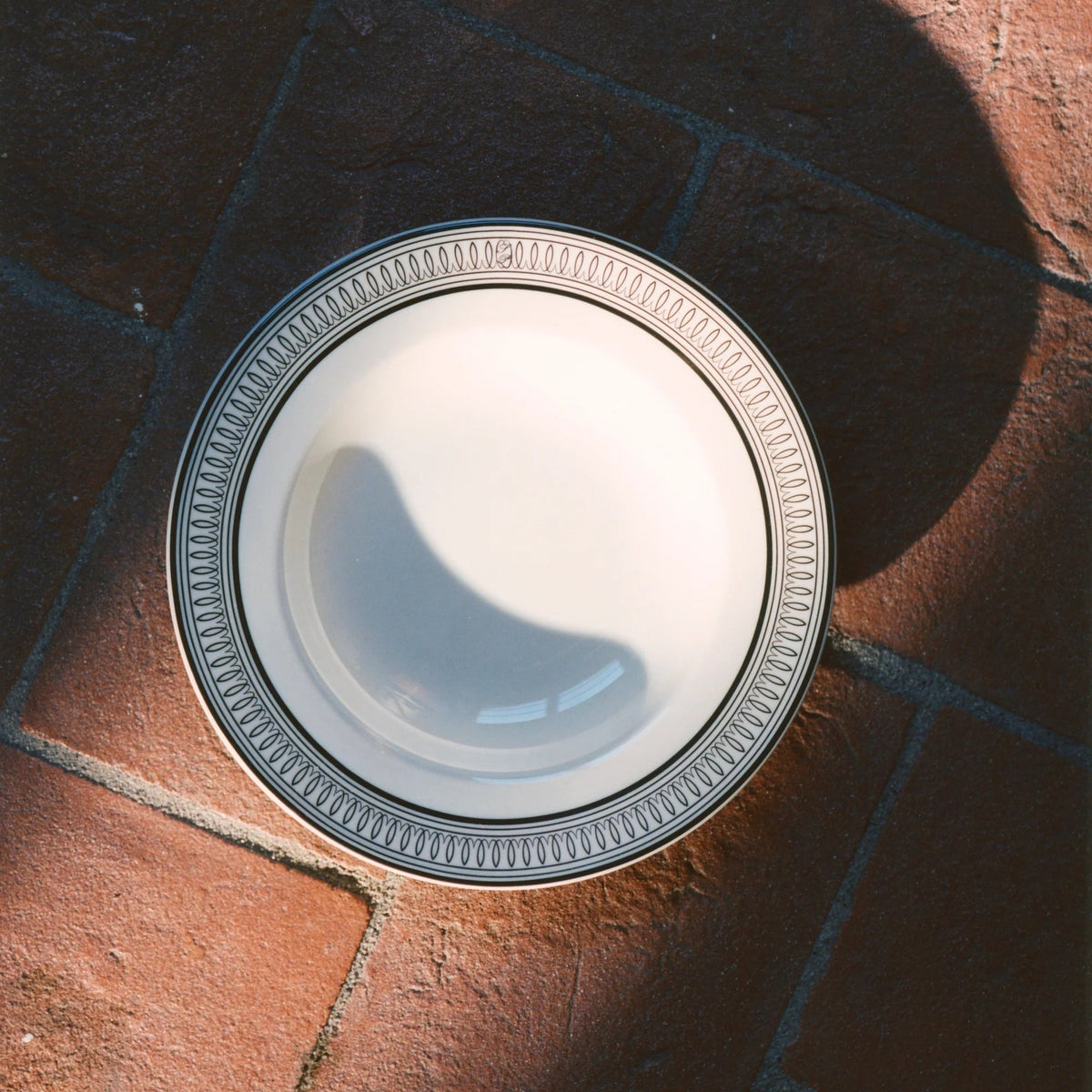 Samuel Plate - Set of 2
