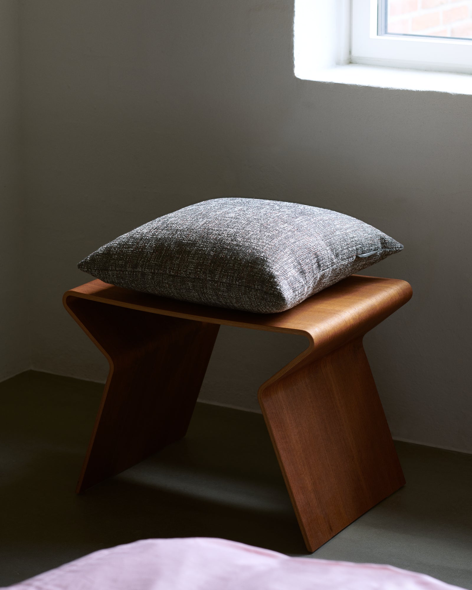 Sonar 3 Cushion - Grey - KVADRAT/RAF SIMONS