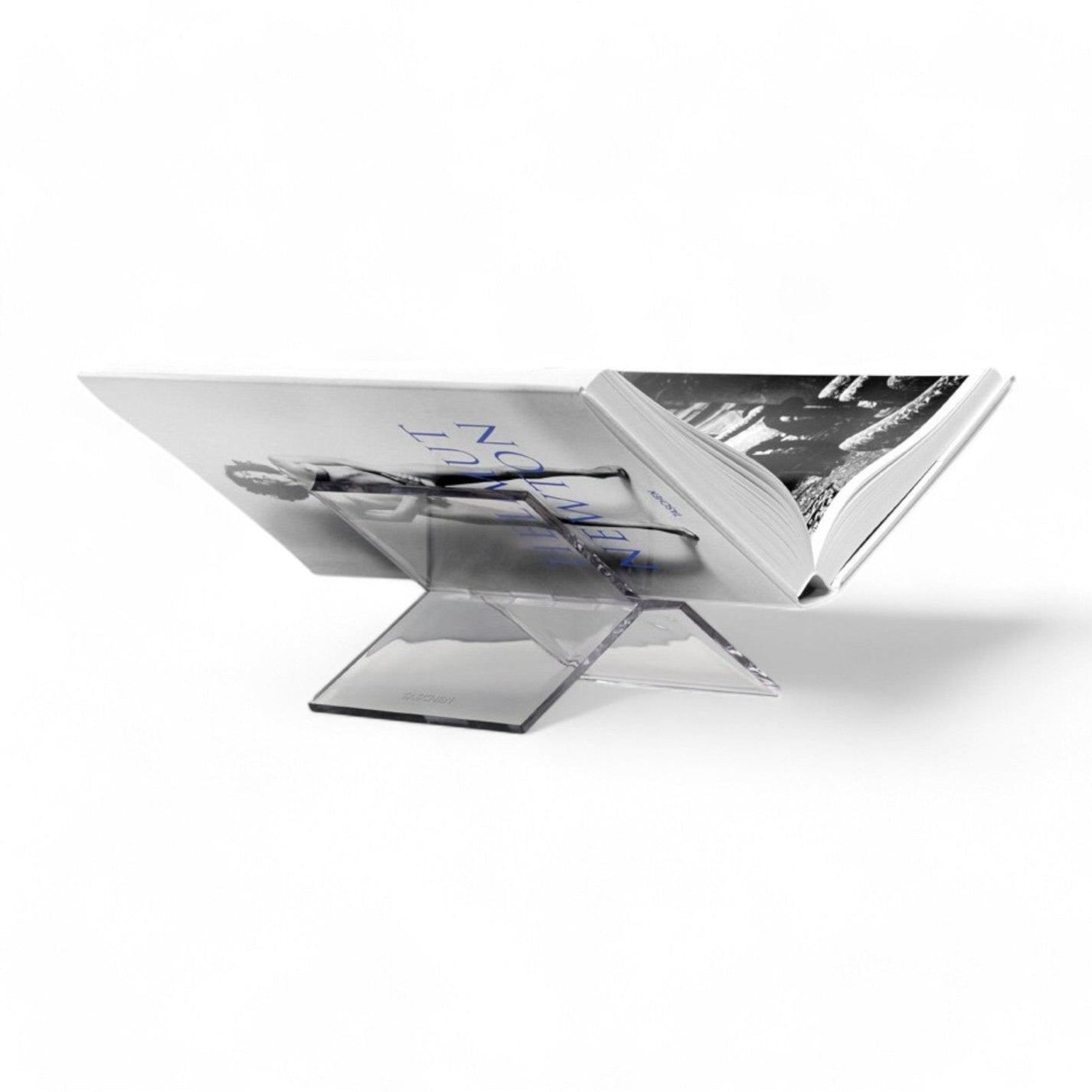 TASCHEN&#39;s Bookstand - TASCHEN