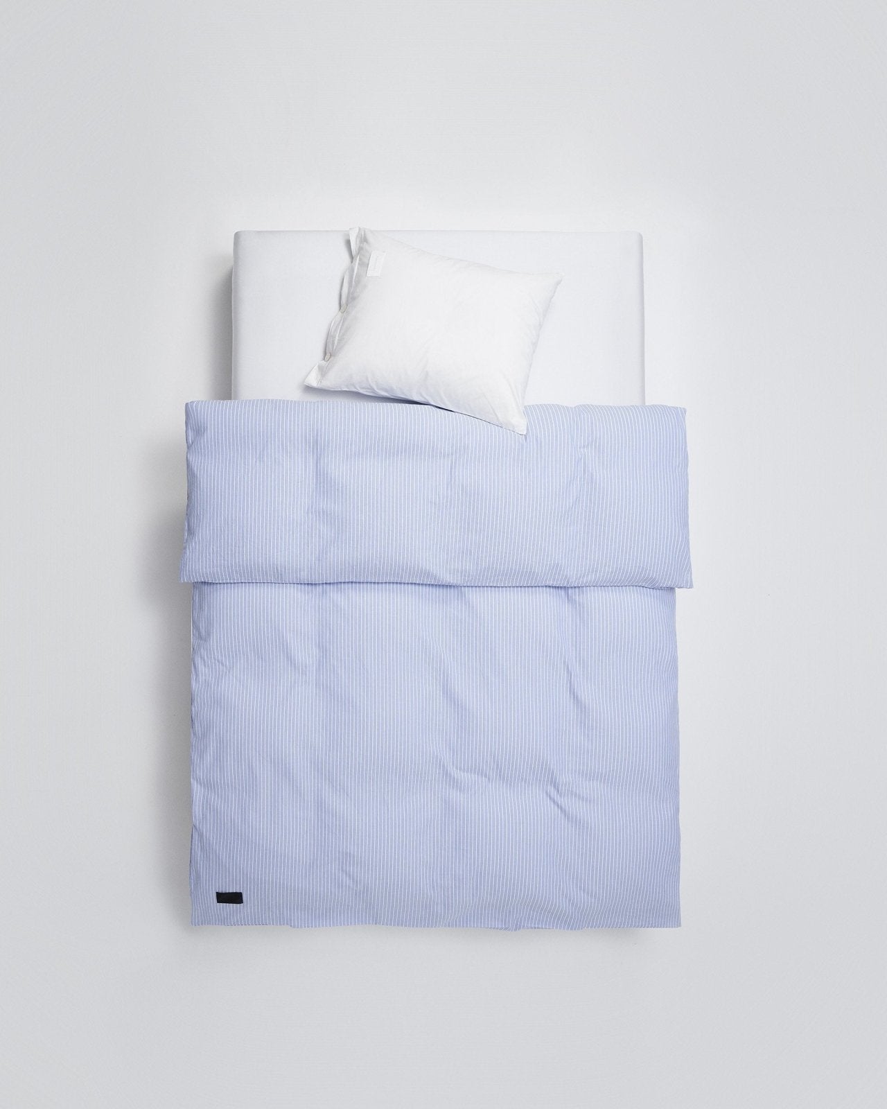 Wall Street duvet cover - Stripe light blue Oxford - Bedwear - Magniberg